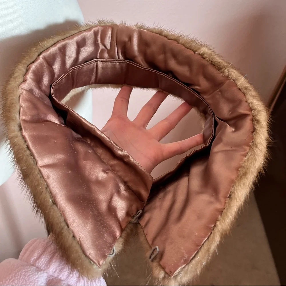 Vintage 1940 50 Retro art deco Boat neck Mobwife Real Minx Fur Brown wide Collar